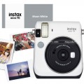 Máy ảnh Fujifilm Instax Mini 70 (phiên bản màu trắng - Moon White) 